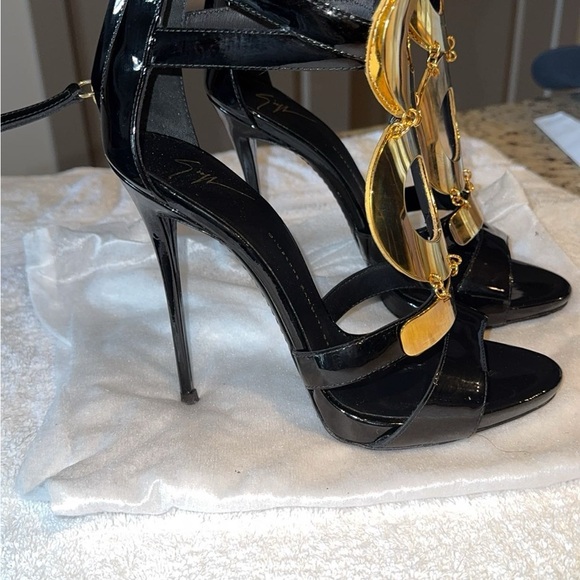 Giuseppe Zanotti Black and Gold Heels with Metallic Accents - Picture 2 of 5